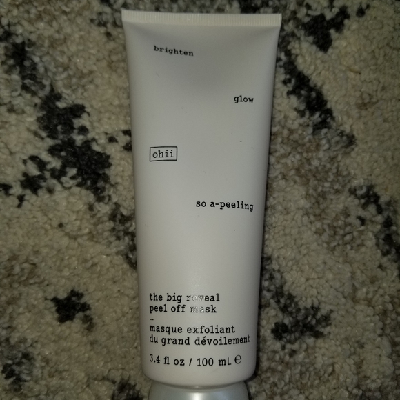 Urban outfitters peel of mask
